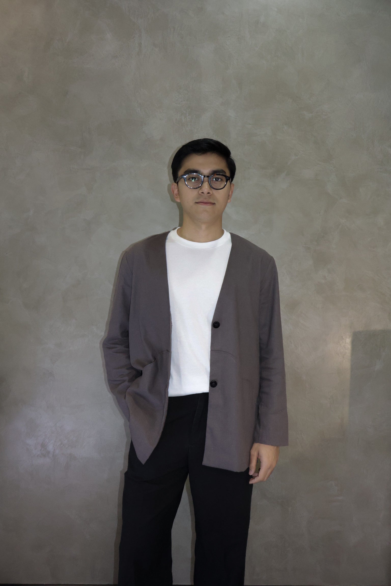 The 1.0 Outer - Graphite Linen