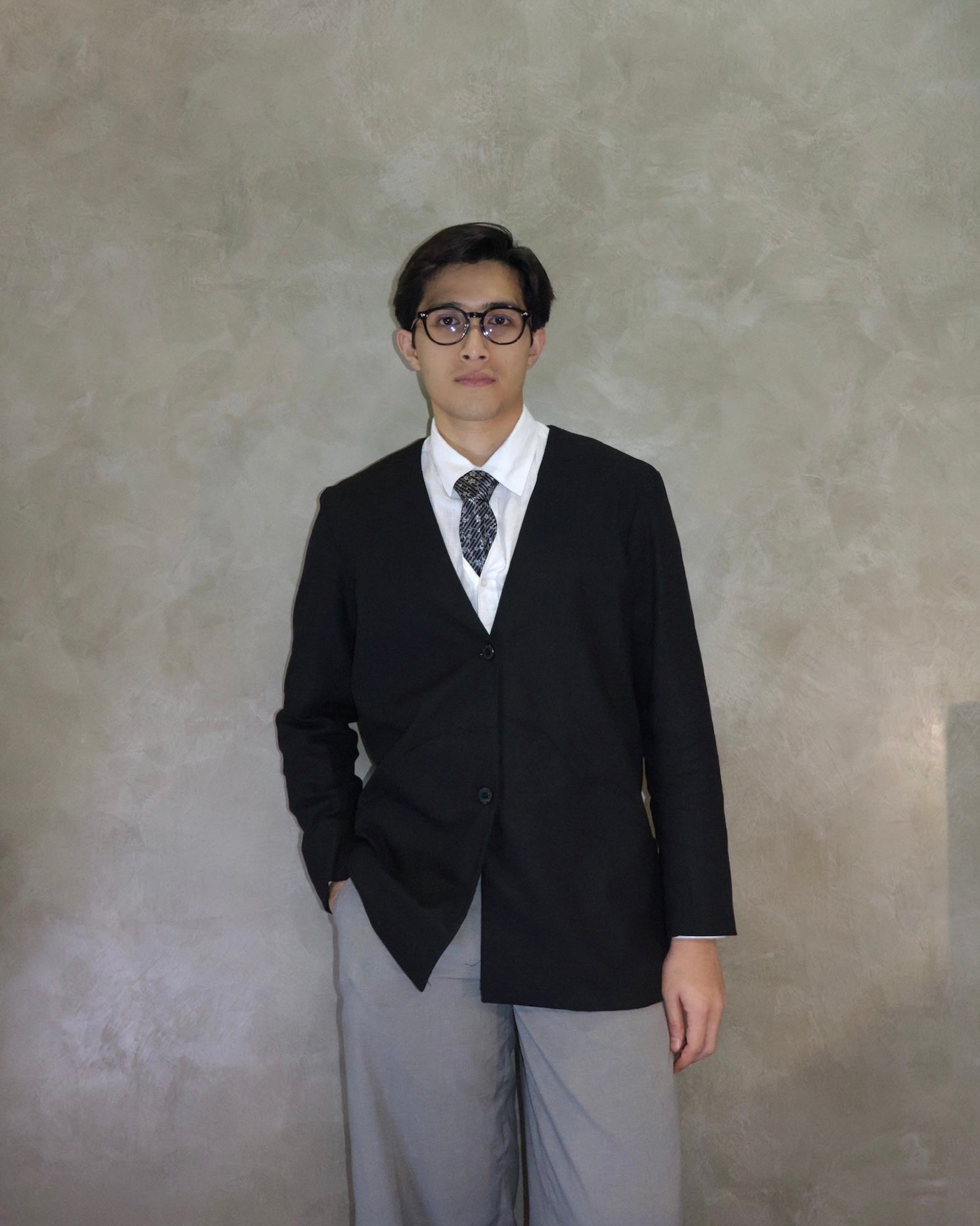 The 1.0 Outer - Black Linen