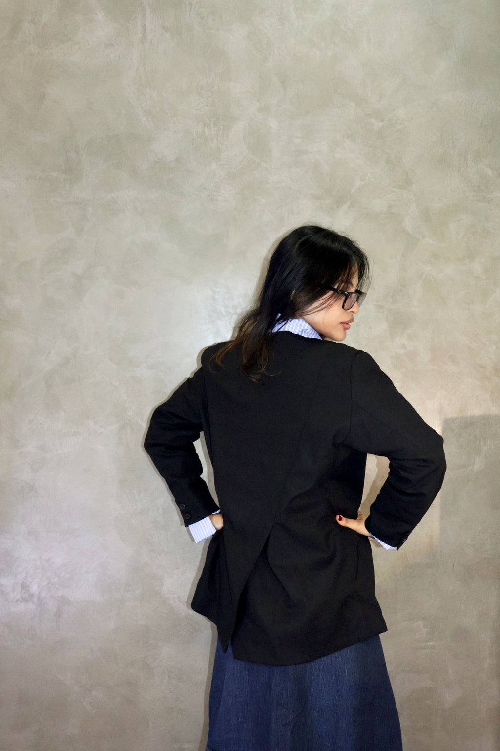 The 1.0 Outer - Black Linen