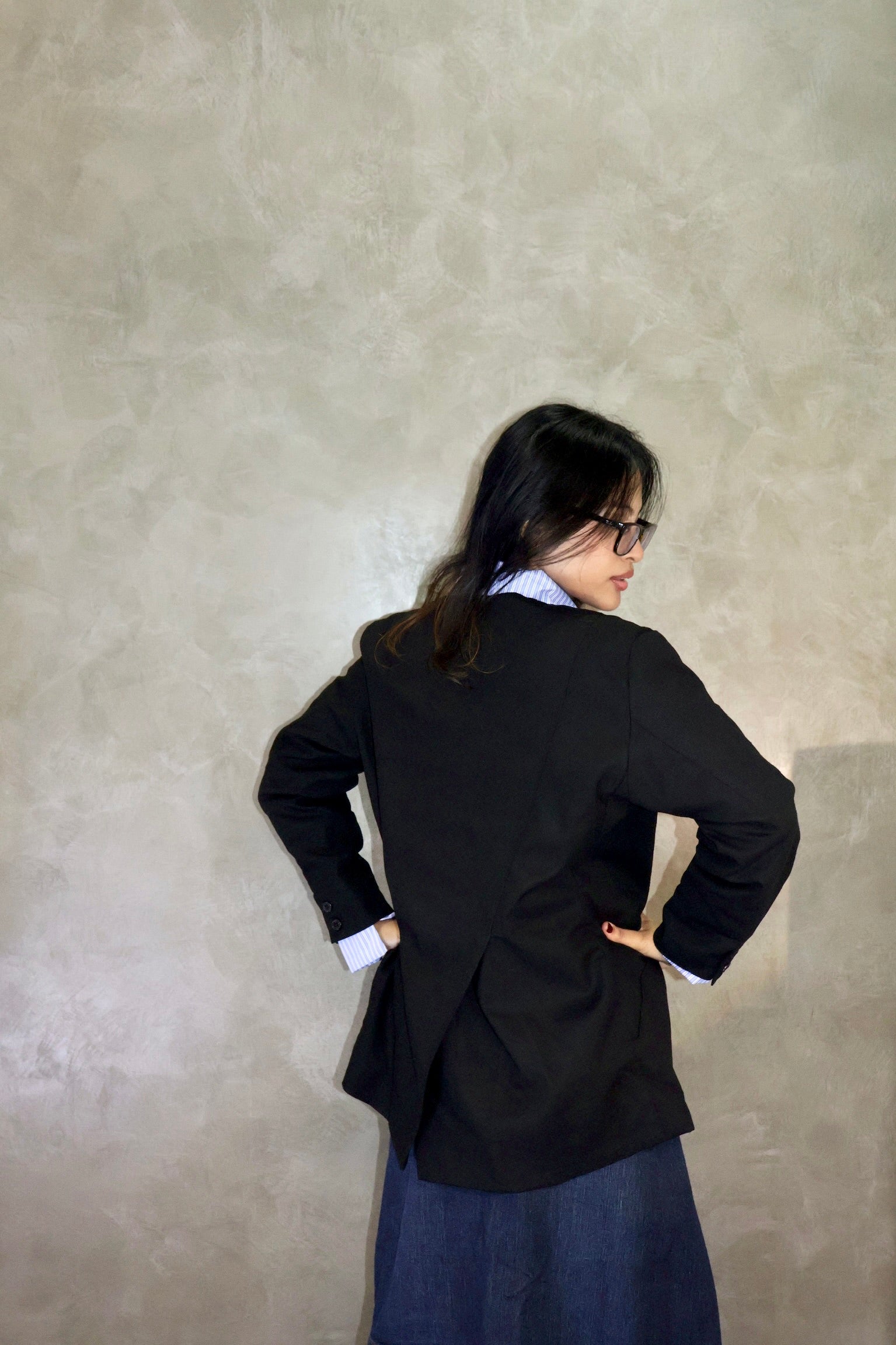 The 1.0 Outer - Black Linen